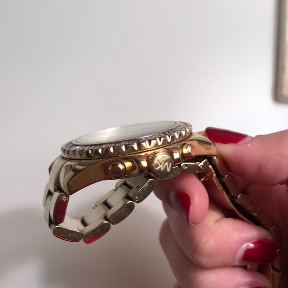 Open to best offer- Gold Michael Kors Watch - Picture 5 of 6